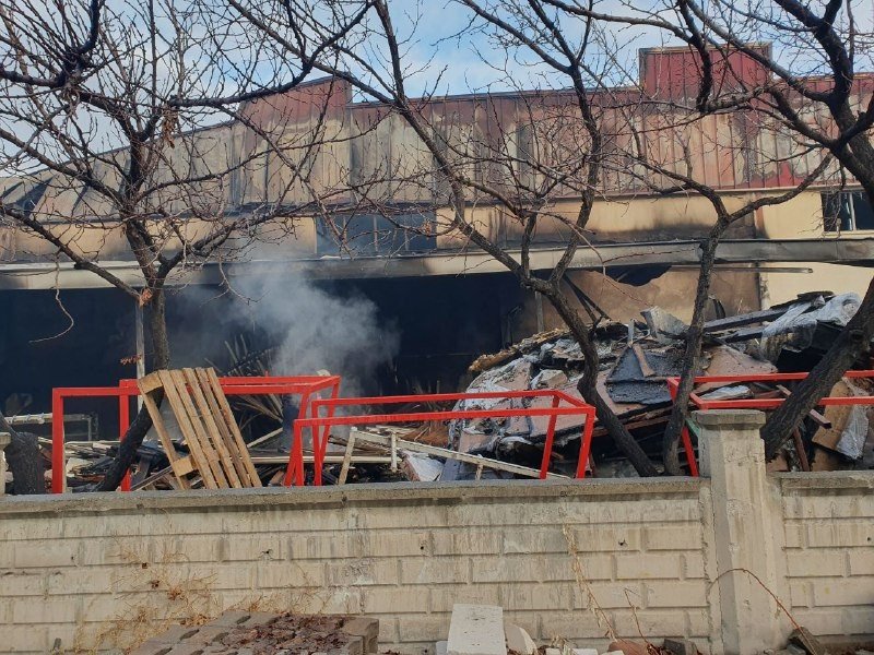 Alevlere Teslim Olan Fabrikada Hasar Gün Ağarınca Ortaya Çıktı