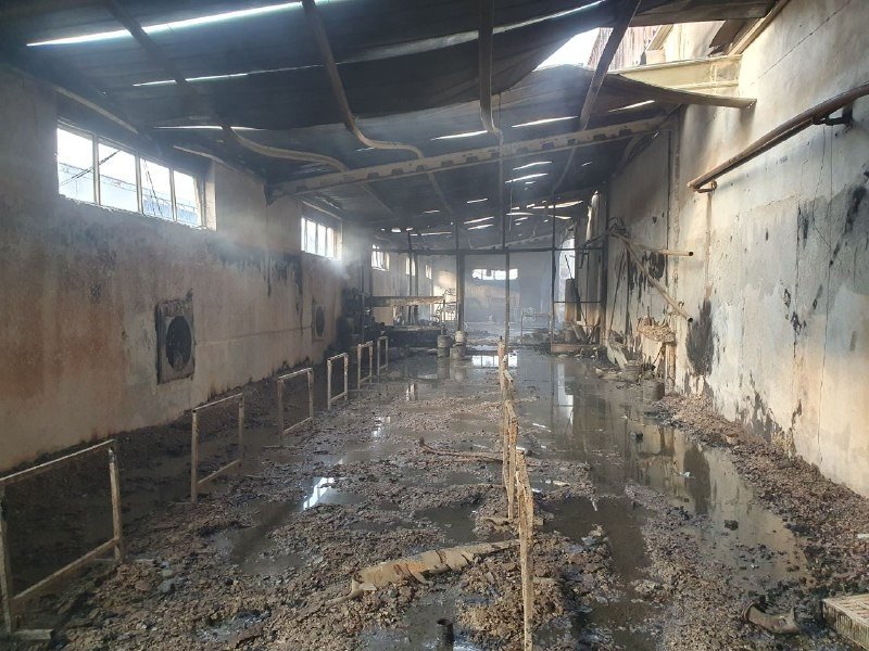 Alevlere Teslim Olan Fabrikada Hasar Gün Ağarınca Ortaya Çıktı