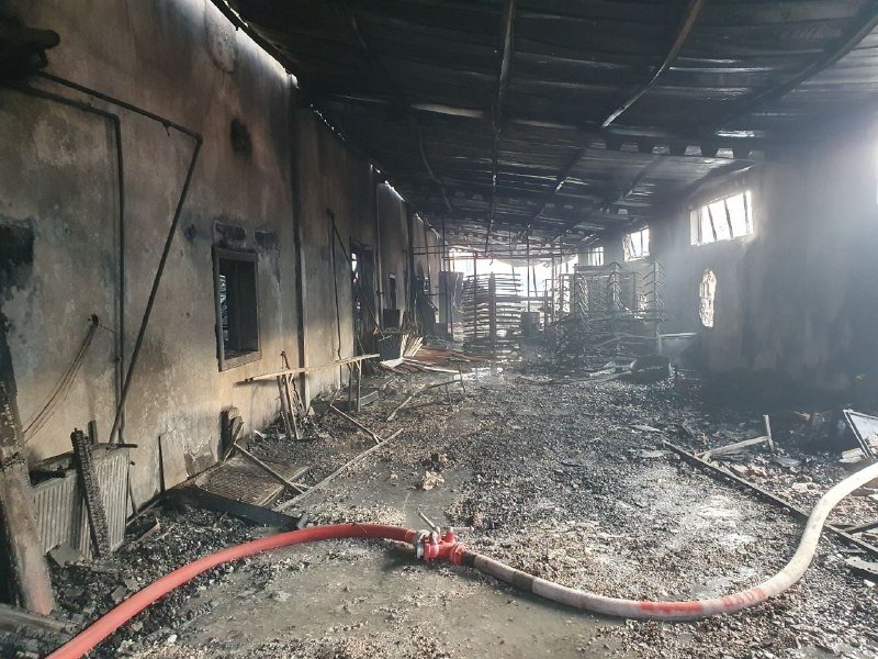 Alevlere Teslim Olan Fabrikada Hasar Gün Ağarınca Ortaya Çıktı