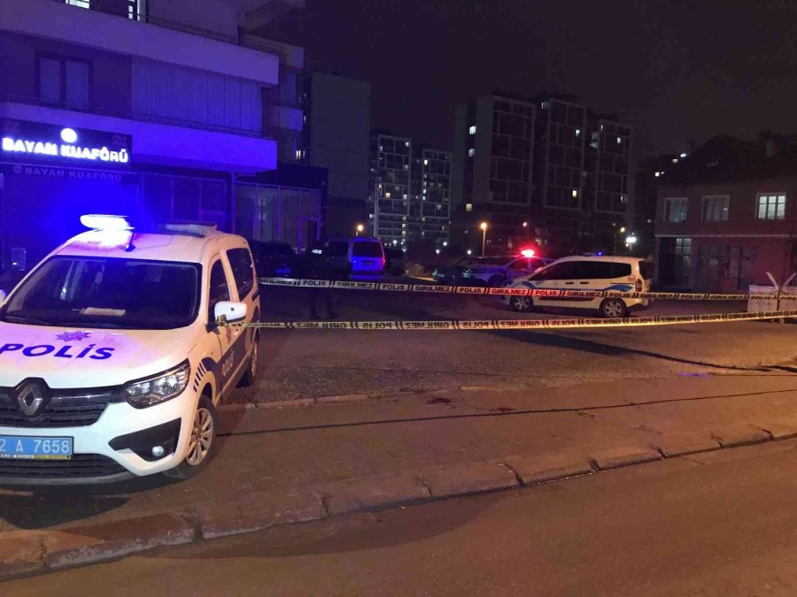 Sokak Ortasında Bıçaklı Sopalı Yaralama, O Anlar Kamerada