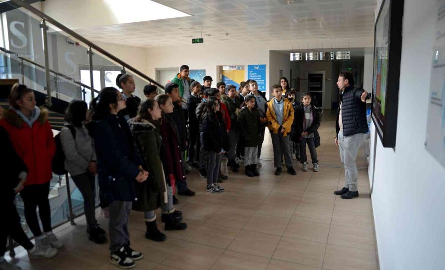 Öğrenciler Projeleri Tanıyor