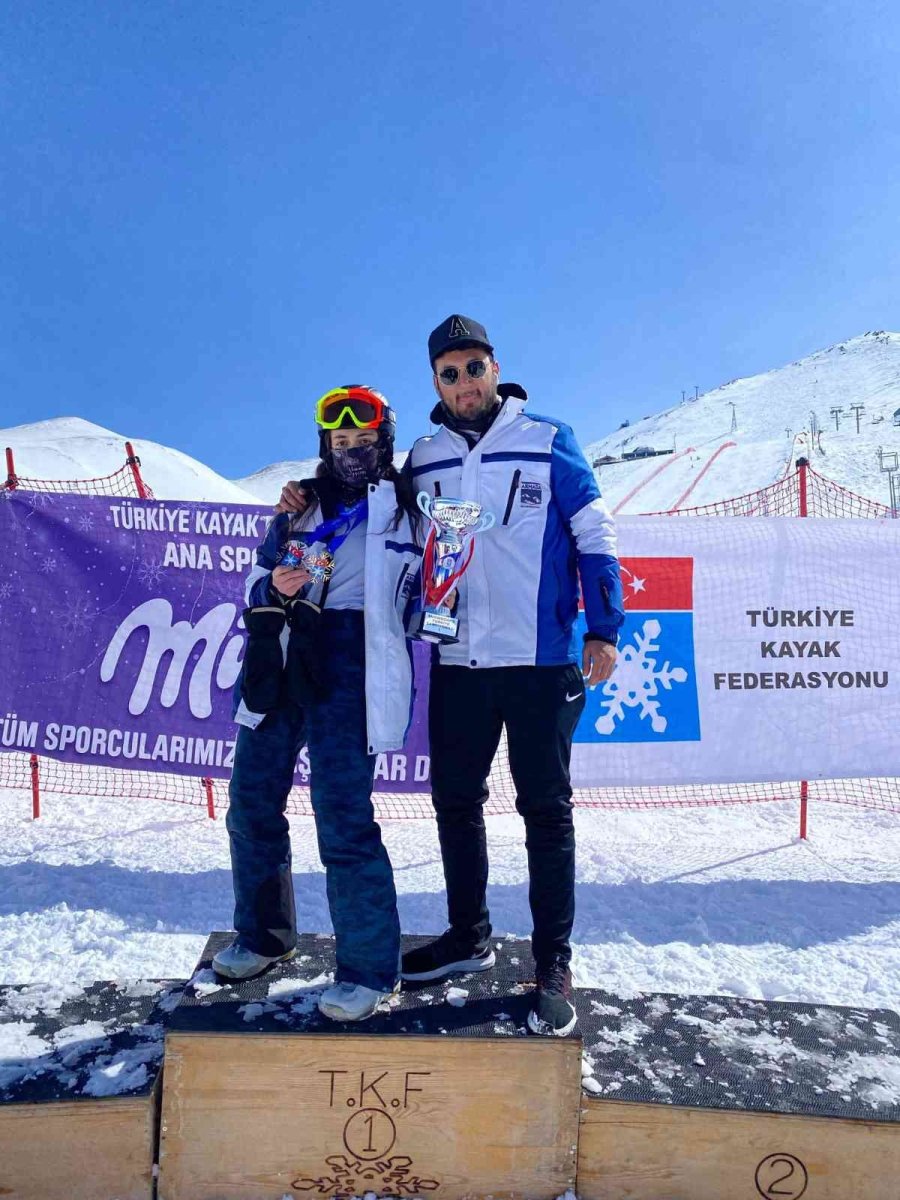 Armada Kayak Ve Snowboard Kulübü Yeni Sezona Hazır