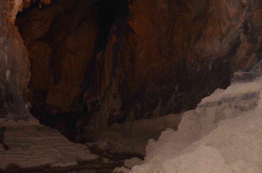 10 Ayda 100 Bin Kişinin Ziyaret Ettiği Altınbeşik Mağarası Ziyaretçi Rekoru Kırdı