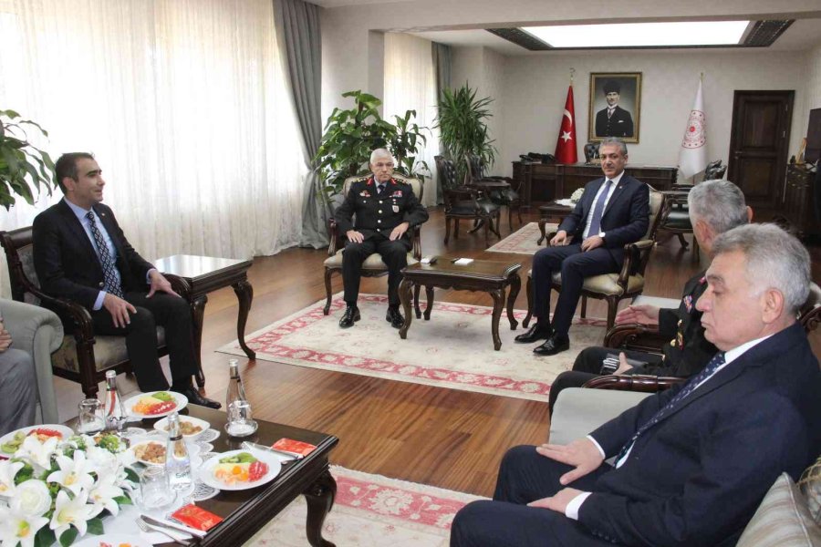 Jandarma Genel Komutanı Orgeneral Arif Çetin’in Karaman’da
