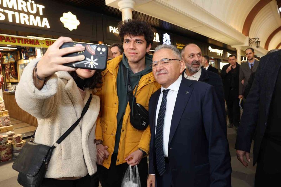 Başkan Büyükkılıç, Tarihi Kapalı Çarşı Ve Kazancılar Çarşısı Esnafını Ziyaret Etti