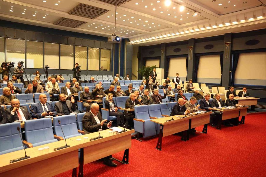 Yatırım Lideri Büyükşehir’e 652 Milyon Tl’lik Ek Bütçe