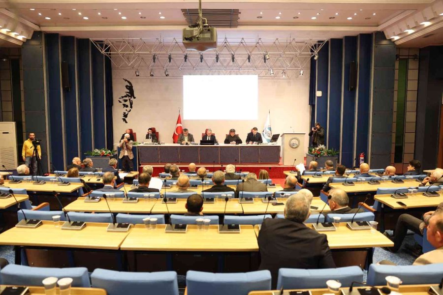 Yatırım Lideri Büyükşehir’e 652 Milyon Tl’lik Ek Bütçe