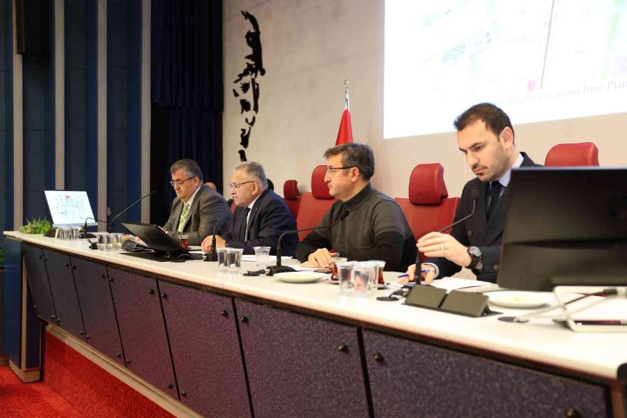 Yatırım Lideri Büyükşehir’e 652 Milyon Tl’lik Ek Bütçe