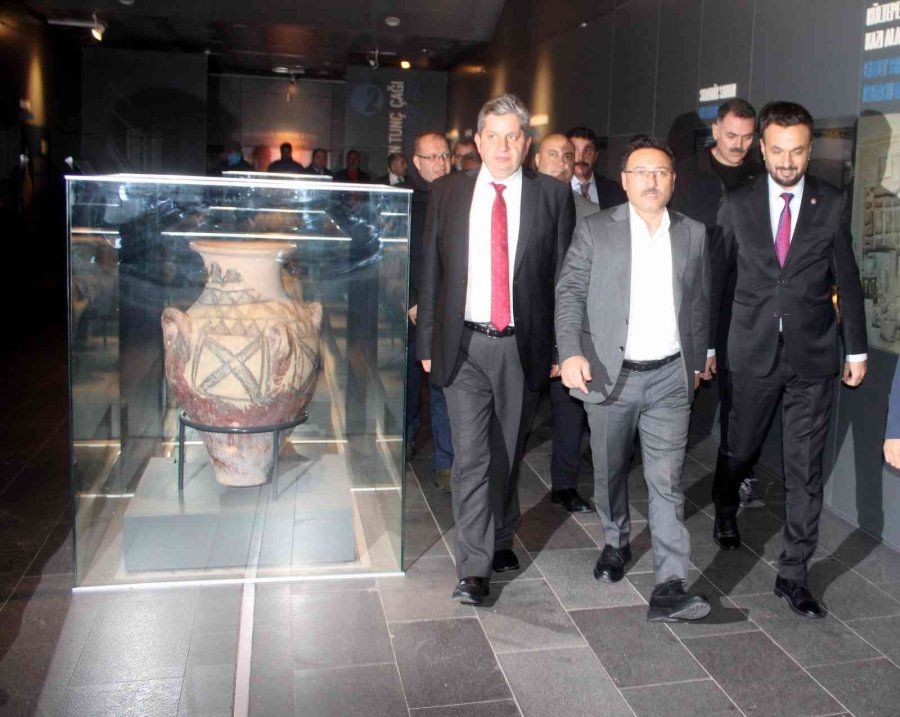 Anadolu’da Tek Olan 2 Bin 500 Yıllık Sunak Ait Olduğu Topraklarda