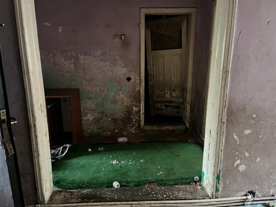 Minik Nur Elif’i Öldüren, Ağabeylerini İse Aç Bırakan Hala İle Amca Adliyede