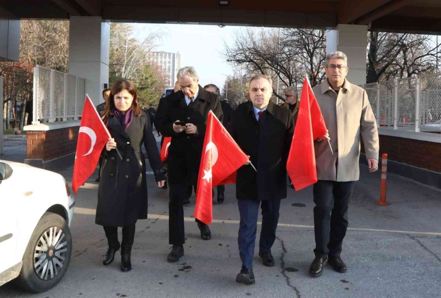 Erü, 17 Aralık Şehitlerini Andı