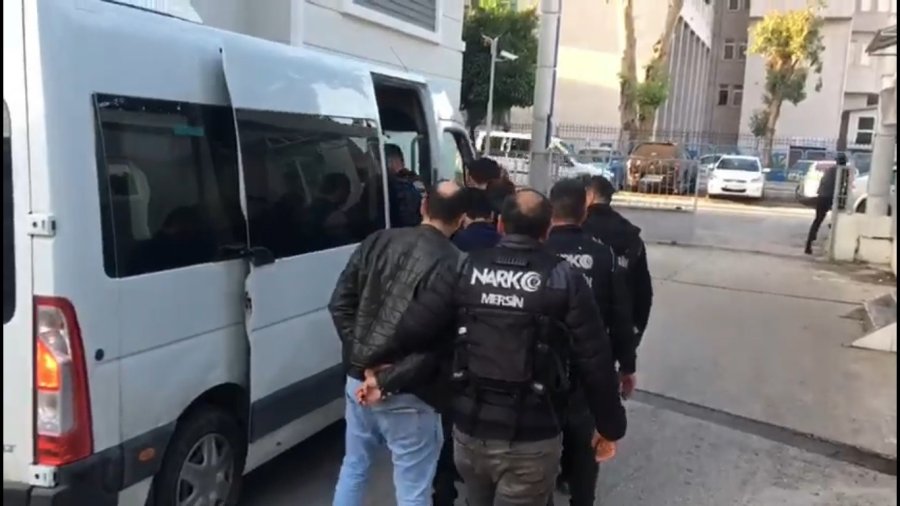 Mersin’de Kökünü Kurutma Operasyonunda 97 Şahıs Tutuklandı