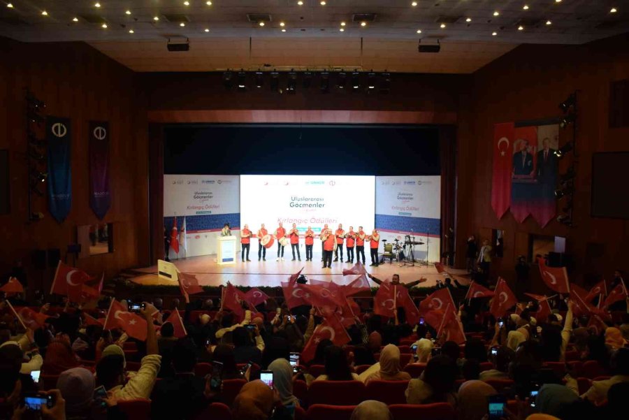 18 Aralık Uluslararası Göçmenler Günü Kırlangıç Ödülleri Sahiplerini Buldu