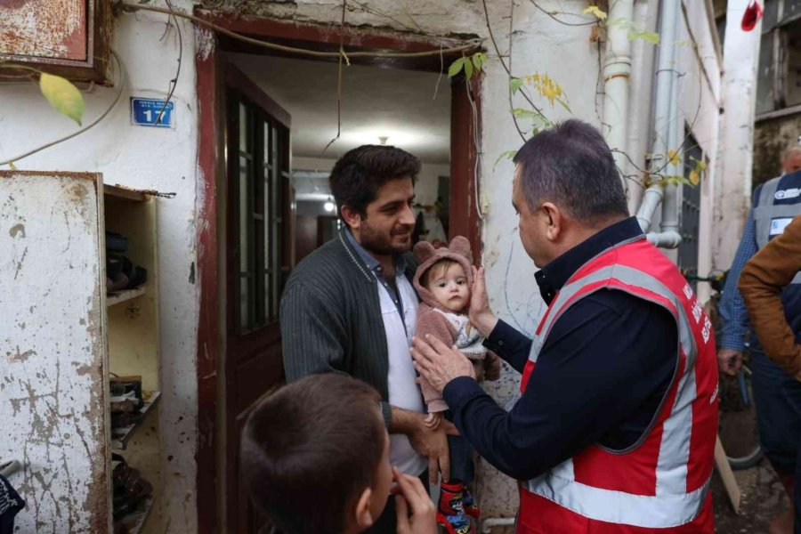 Kumluca Ve Finike’de Esnaftan 1 Ay Su Ücreti Alınmayacak
