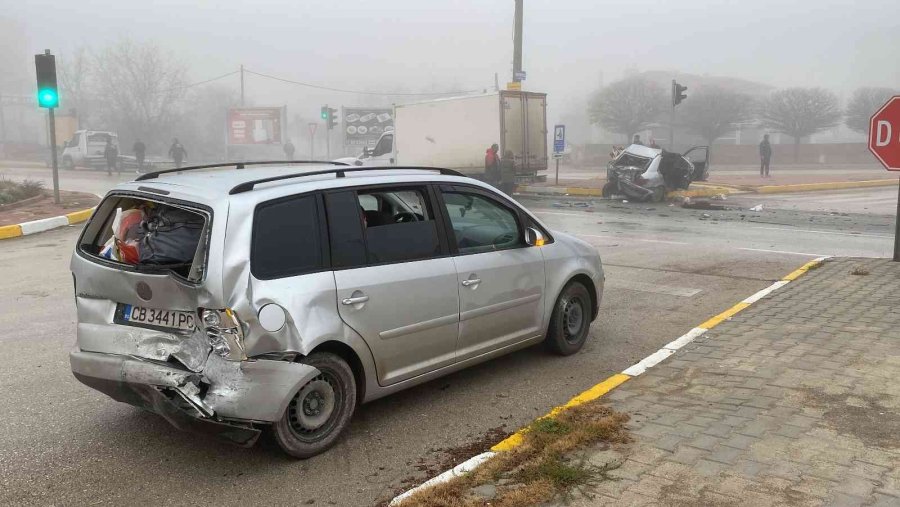 Bulgaristan’dan İlik Nakli İçin Konya’ya Giden Aile Kaza Yaptı: 3 Yaralı
