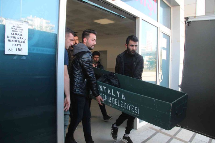 Sulama Kanalına Düşen 2 Yaşındaki Çocuk Hayatını Kaybetti