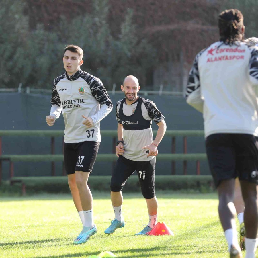 Alanyaspor, Eyüpspor Maçı Hazırlıklarına Devam Ediyor