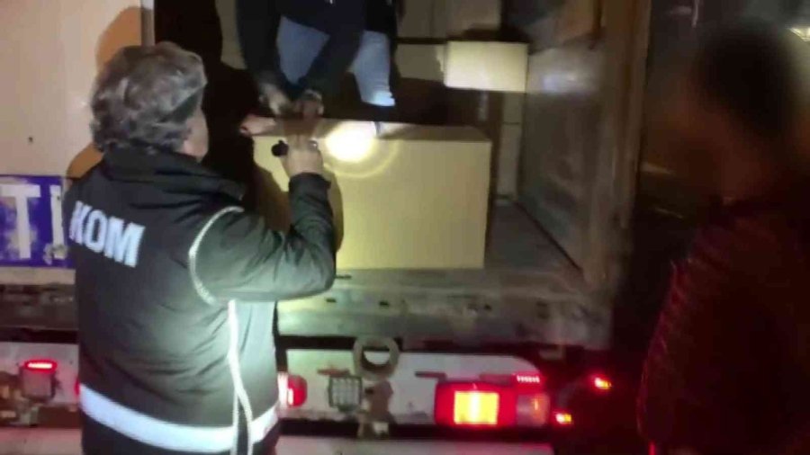 Konya’da 6 Milyon 720 Bin Lira Değerinde Kaçak Sigara Ele Geçirildi