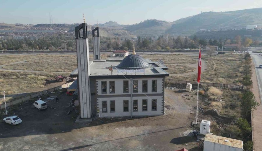 Melikgazi’de Şehitler Cami Sona Yaklaşıyor