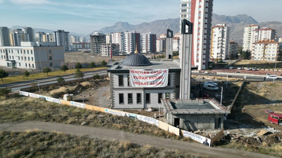 Melikgazi’de Şehitler Cami Sona Yaklaşıyor