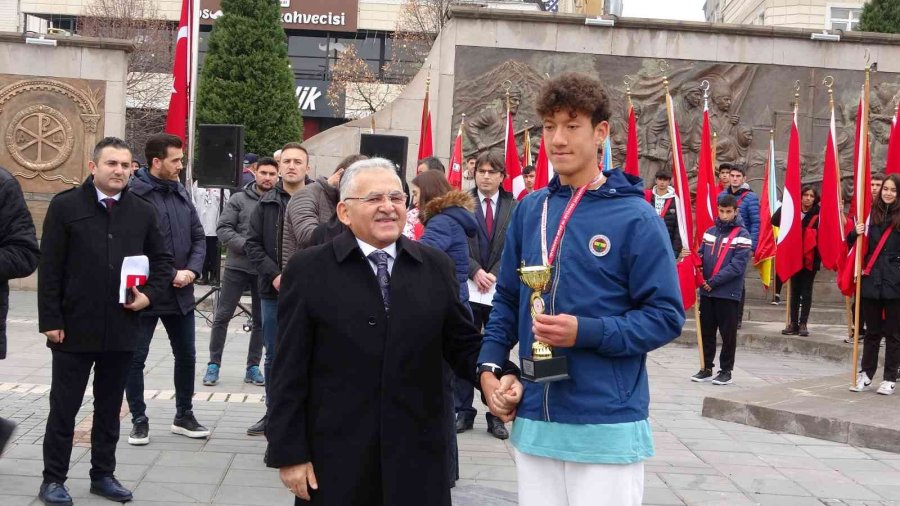 Atatürk’ün Kayseri’ye Gelişinin 103. Yılı Coşkuyla Kutlandı