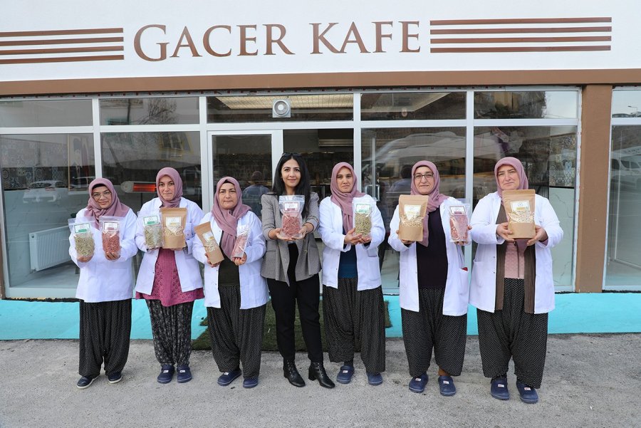 Develi Kadın Girişimi Üretim Ve İşletme Kooperatifi’nde Üretim Başladı