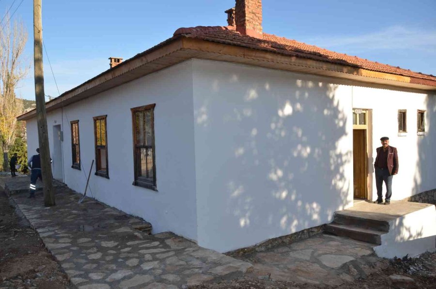 94 Yıllık İlkokul Restore Edildi