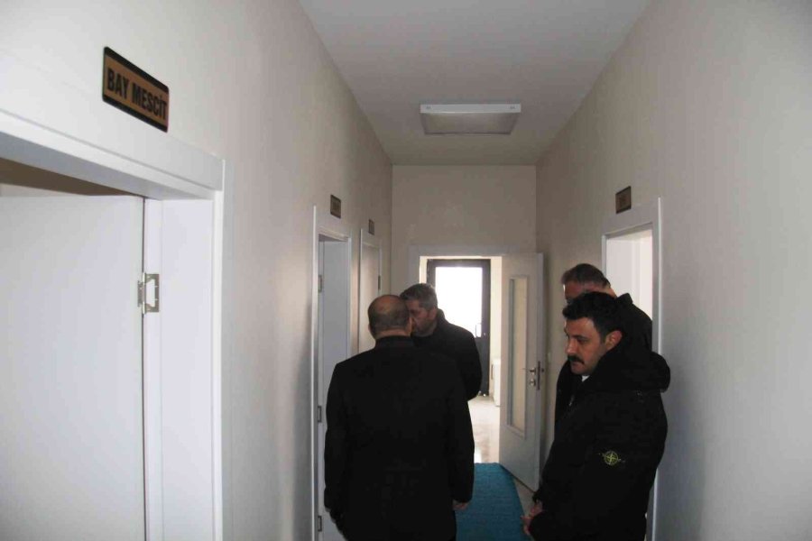 Başkan Altun Ve Kaymakam Gülen, Bünyan Mini Terminali’nde İncelemelerde Bulundu