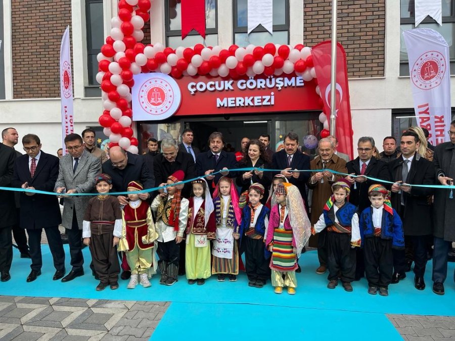 30 Ağustosa Kadar Tüm İllerde Çocuk Görüşme Merkezleri Açılacak