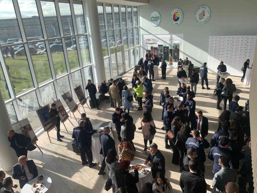 Adalet Bakanlığı Eskişehir’de Israrlı Takip Çalıştayı Düzenledi