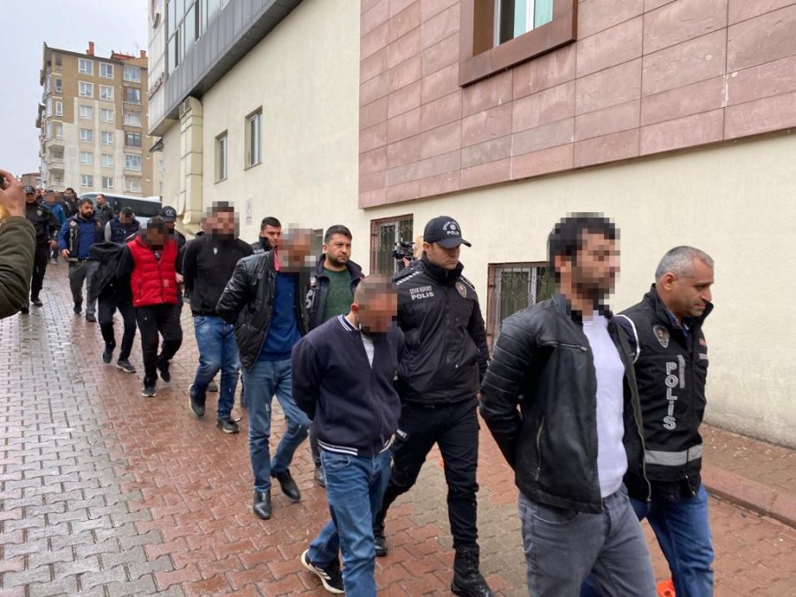 Kayseri’de Özel Harekat Destekli ’kökünü Kurutma’ Operasyonu