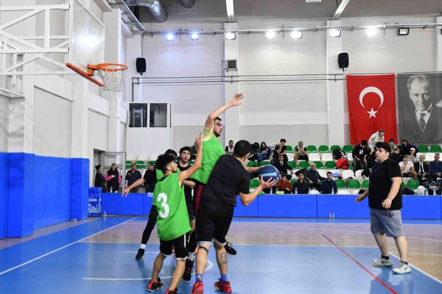 Gençlik Basketbol Turnuvası Sona Erdi