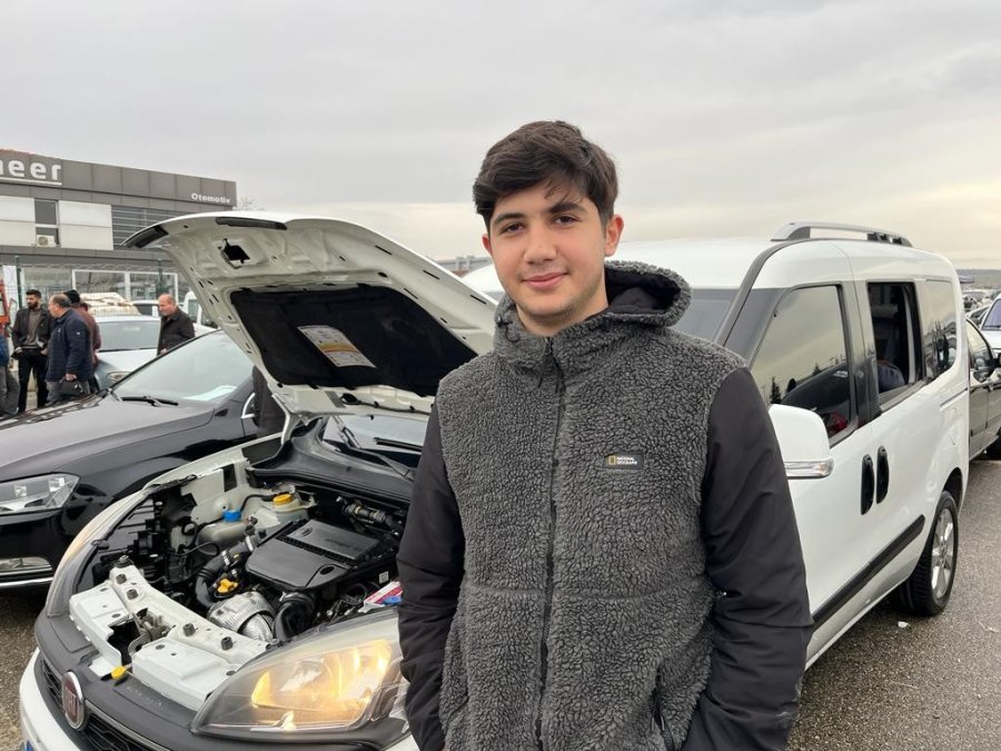 Asgari Ücret Zammı Öncesi Oto Pazarlarında Yoğunluk Yaşanıyor