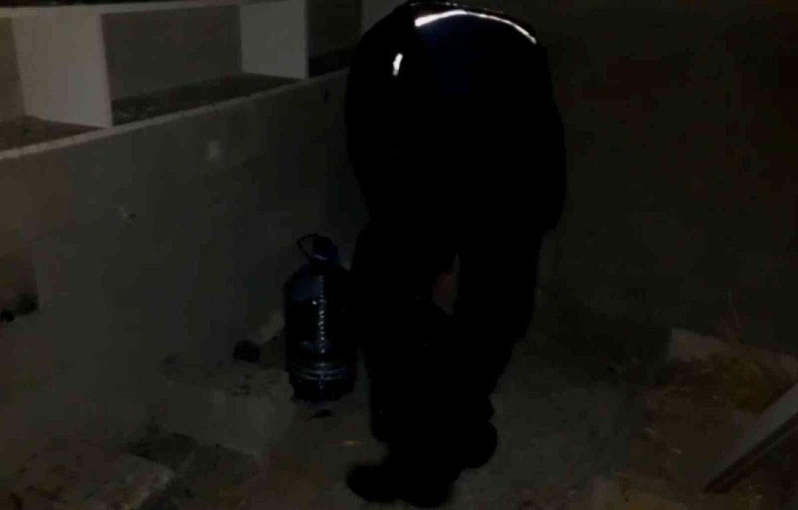 Sahte Alkol Üreten Baba Ve 2 Oğlu Yakalandı