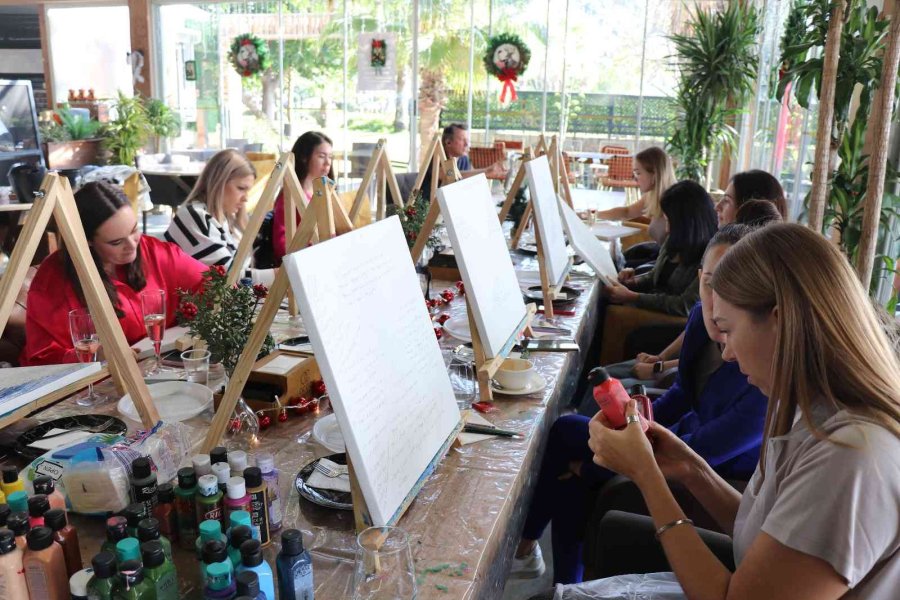 Resim Tutkusu Yerleşik Yabancı Kadınları Bir Araya Getirdi