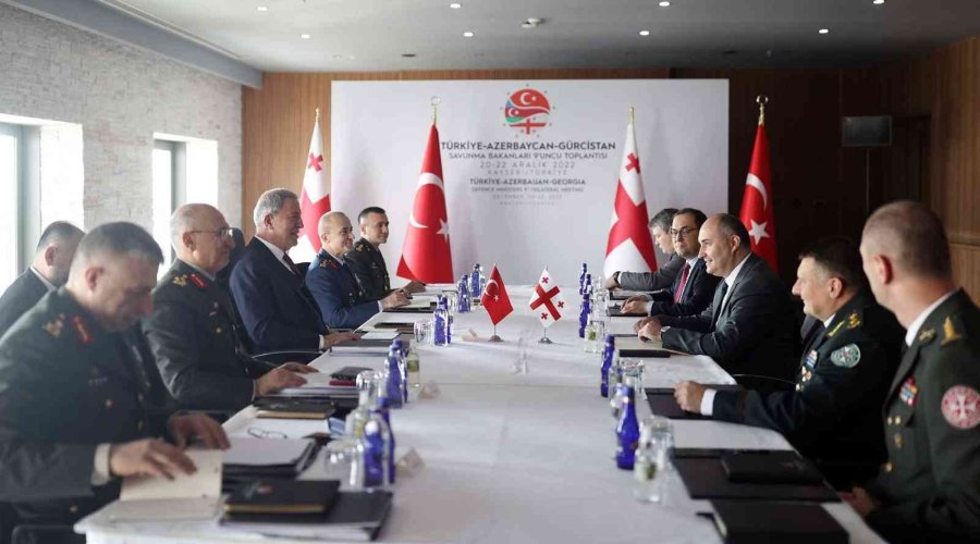 Bakan Akar, Gürcistan Ve Azerbaycan Savunma Bakanları İle Görüştü
