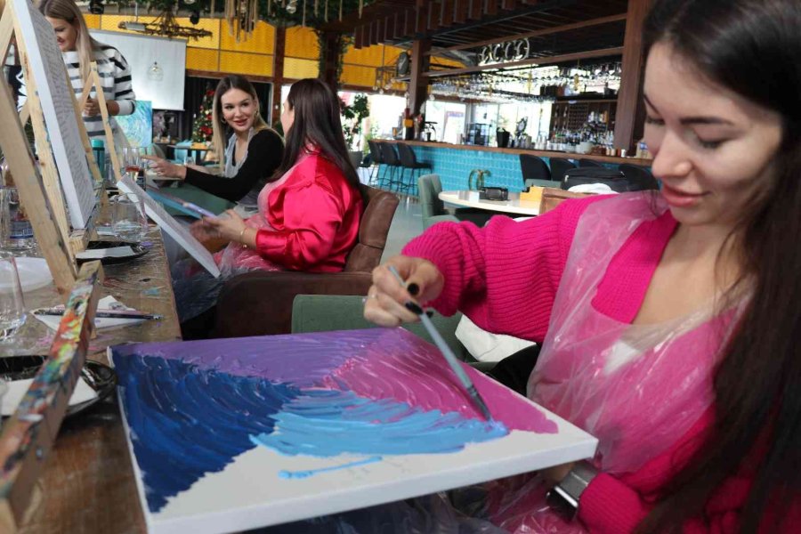 Resim Tutkusu Yerleşik Yabancı Kadınları Bir Araya Getirdi