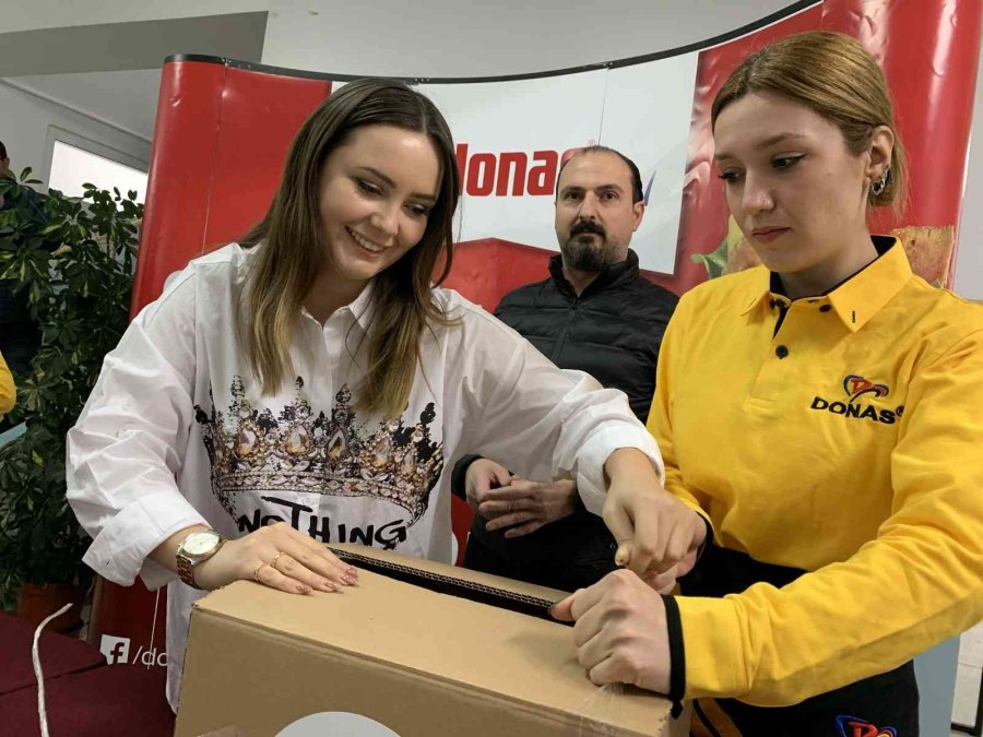 Kariyer Günleri Etkinliğinde Öğrencilere Ücretsiz Yemek İkramı