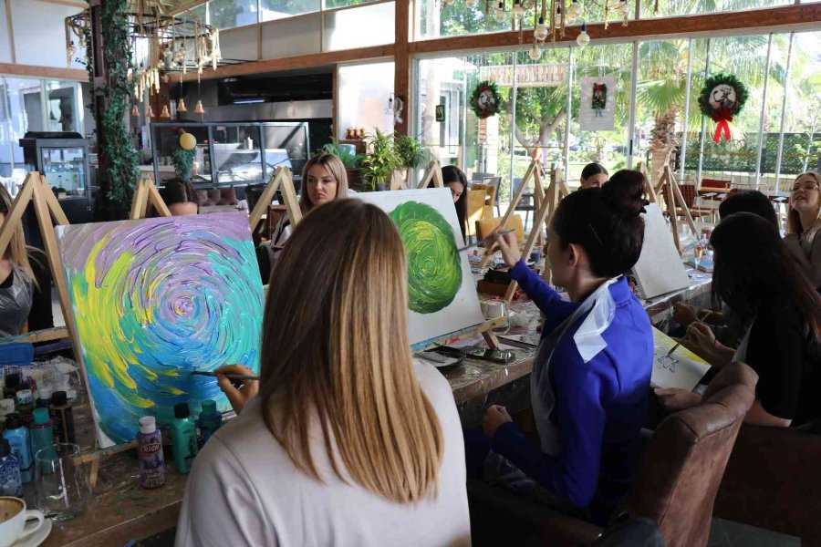 Resim Tutkusu Yerleşik Yabancı Kadınları Bir Araya Getirdi