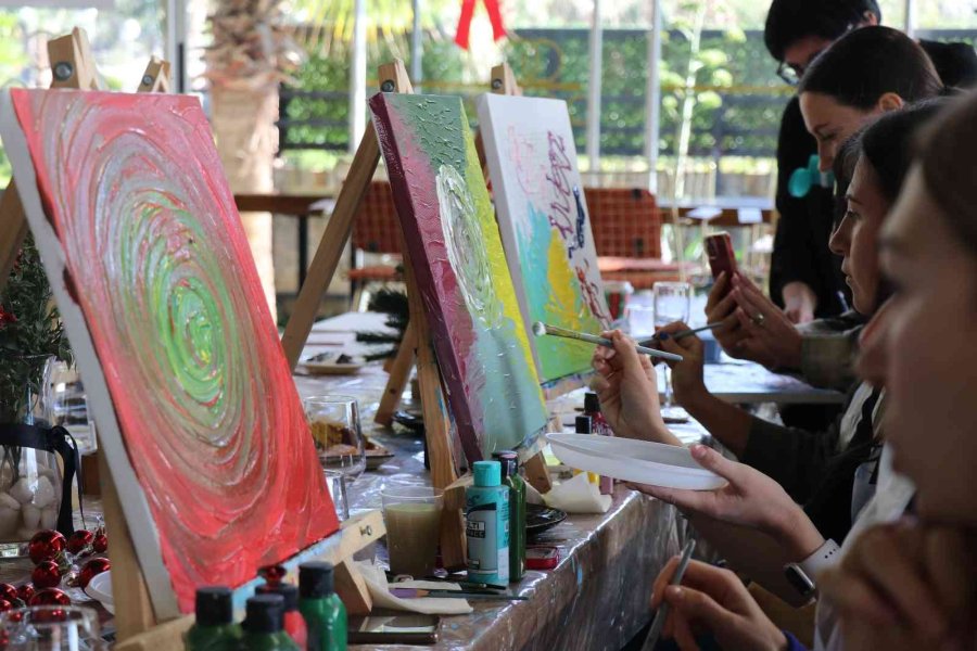 Resim Tutkusu Yerleşik Yabancı Kadınları Bir Araya Getirdi