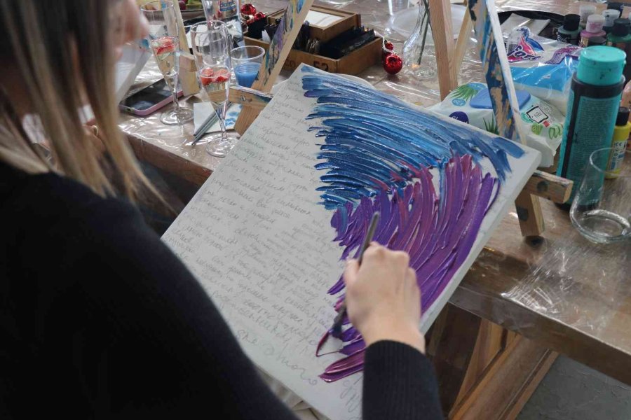 Resim Tutkusu Yerleşik Yabancı Kadınları Bir Araya Getirdi