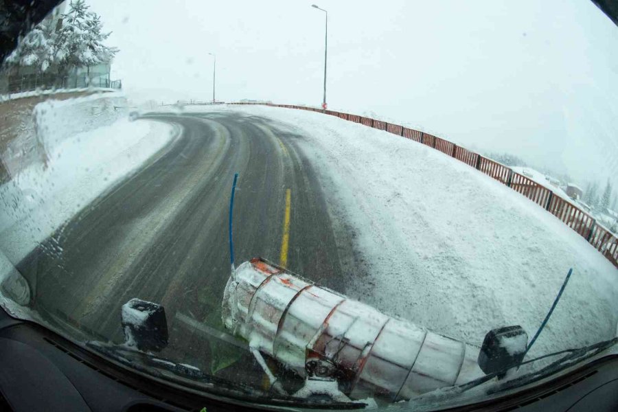 Büyükşehir’in 156 Araç Ve 328 Personeli, Karla Mücadele İçin Hazır