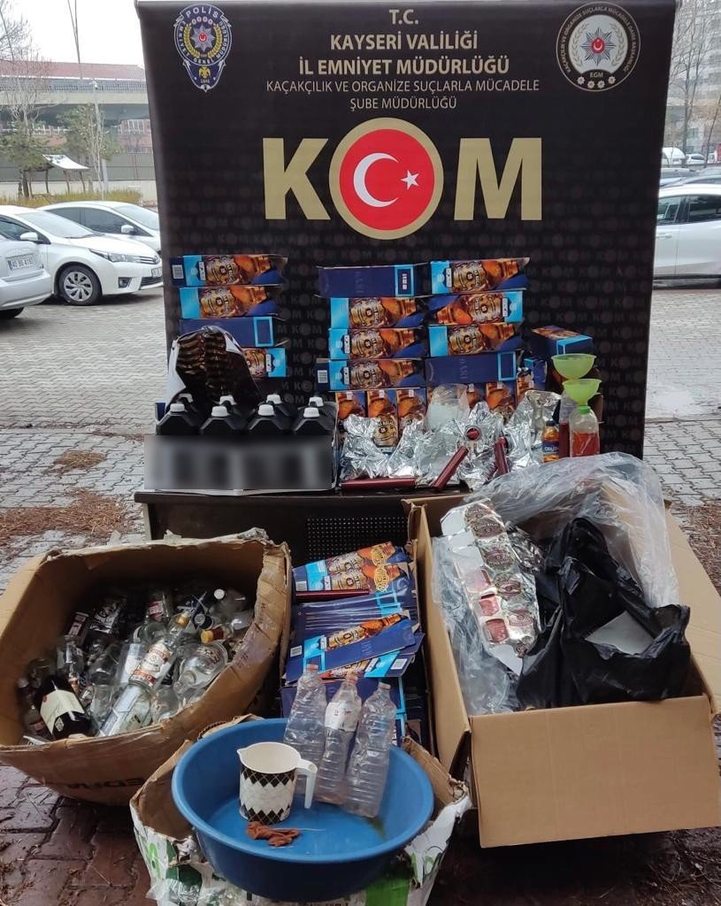 Yılbaşı Öncesi Sahte Alkol Operasyonu: Piyasaya Süremeden Yakalandılar