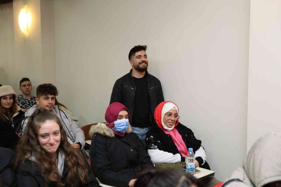 Rektör Kalan’dan Meslek Yüksekokulu Öğrencilerine Staj Sözü