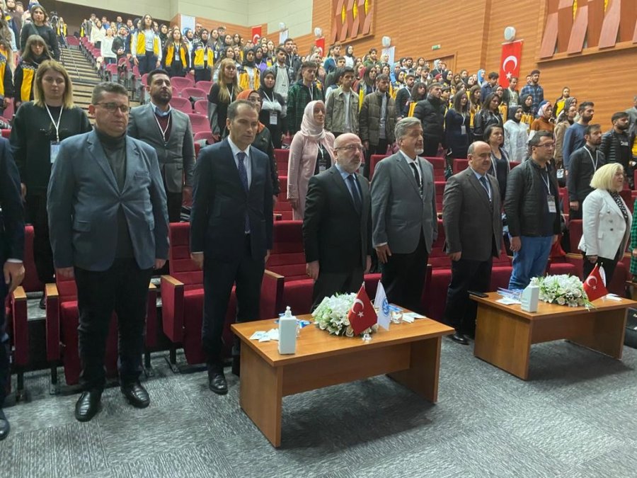 Kayü’de 7 Üniversite Öğrencisine ‘paramedik’ Anlatıldı