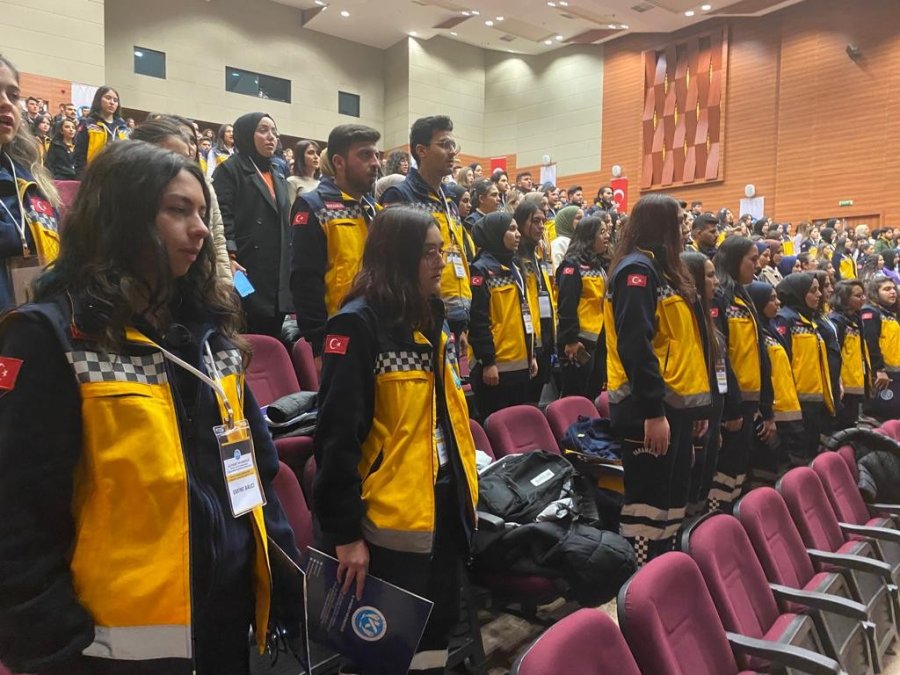 Kayü’de 7 Üniversite Öğrencisine ‘paramedik’ Anlatıldı