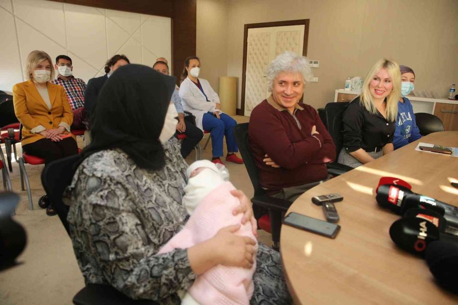 Rahim Nakliyle Doğan "ömer Ve Özlenen" Bebekler İlk Kez Bir Arada Görüntülendi