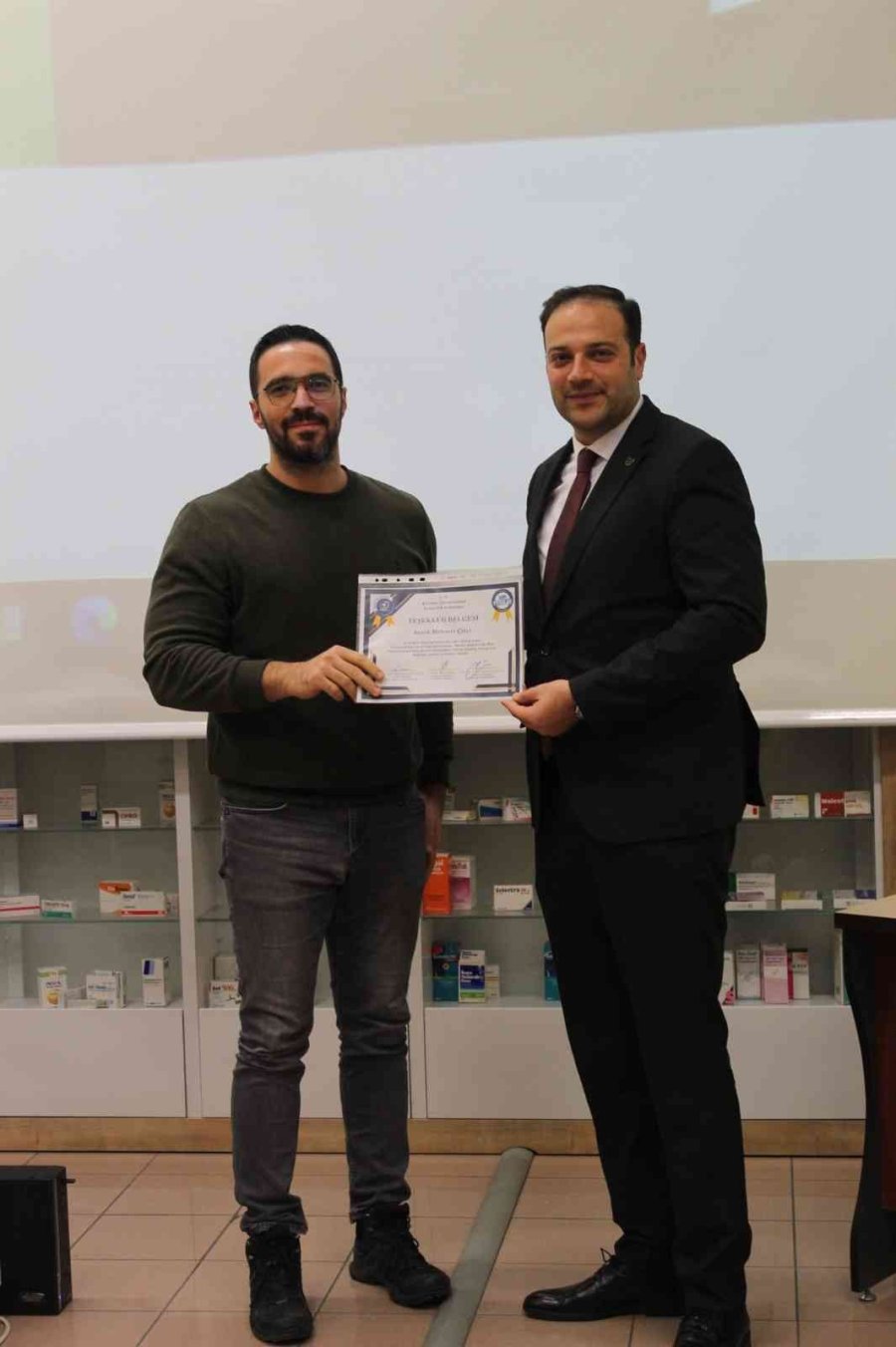 Erü’de "madde Bağımlılığı" Sempozyumu