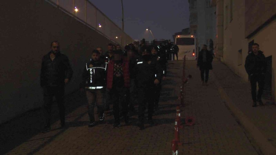 ’kökünü Kurutma Operasyonu’nda Yakalanan Zehir Tacirleri Adliyeye Sevk Edildi