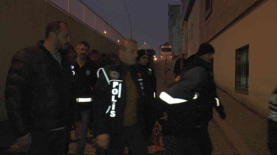 ’kökünü Kurutma Operasyonu’nda Yakalanan Zehir Tacirleri Adliyeye Sevk Edildi